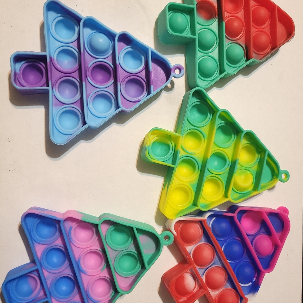 5 pack Christmas tree fidget poppers
